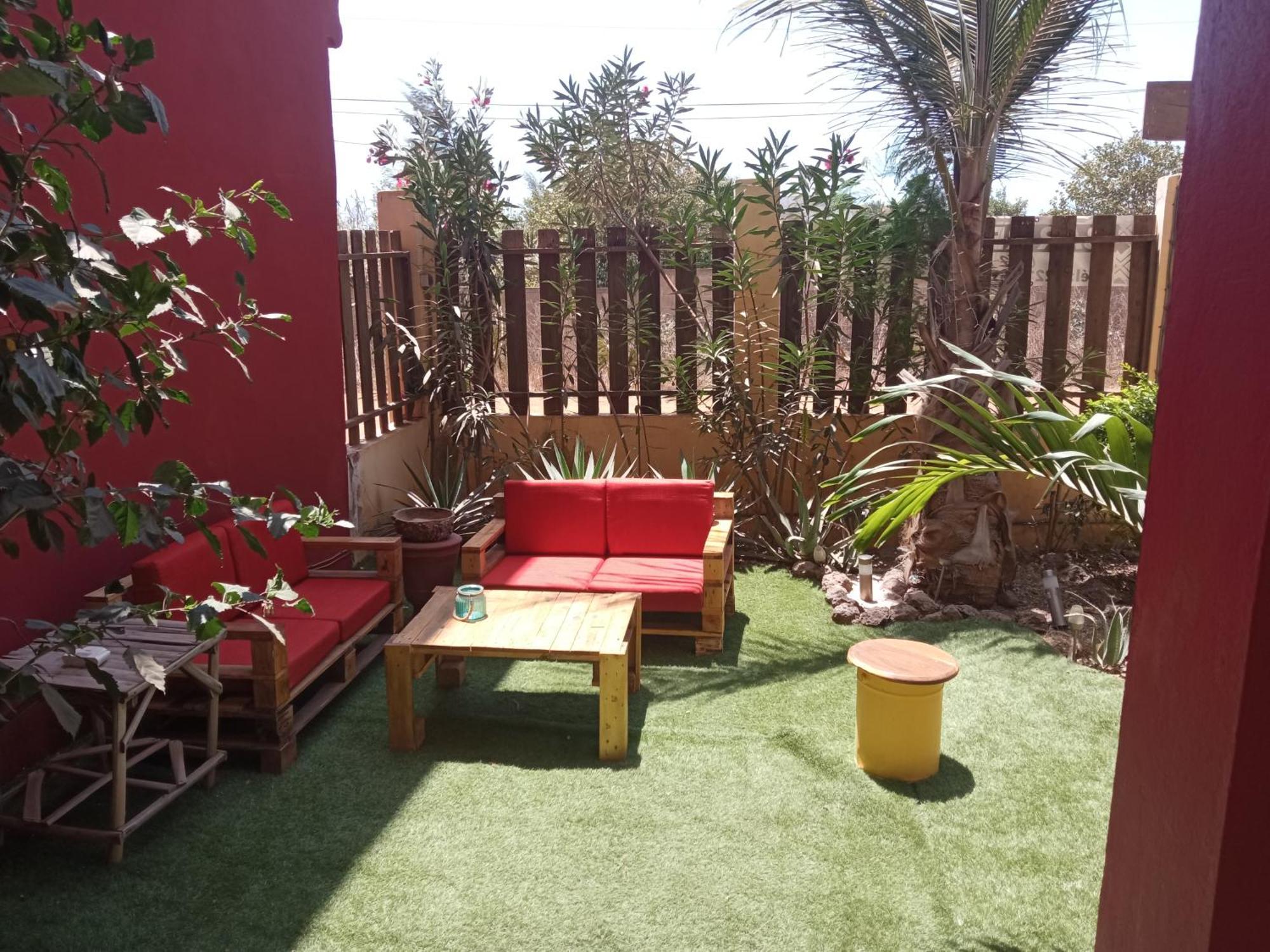 Chez Medzo Et Patou Hotel Popenguine Екстериор снимка