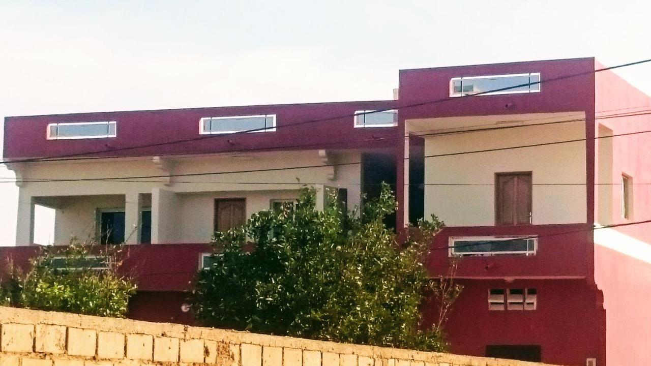 Chez Medzo Et Patou Hotel Popenguine Екстериор снимка
