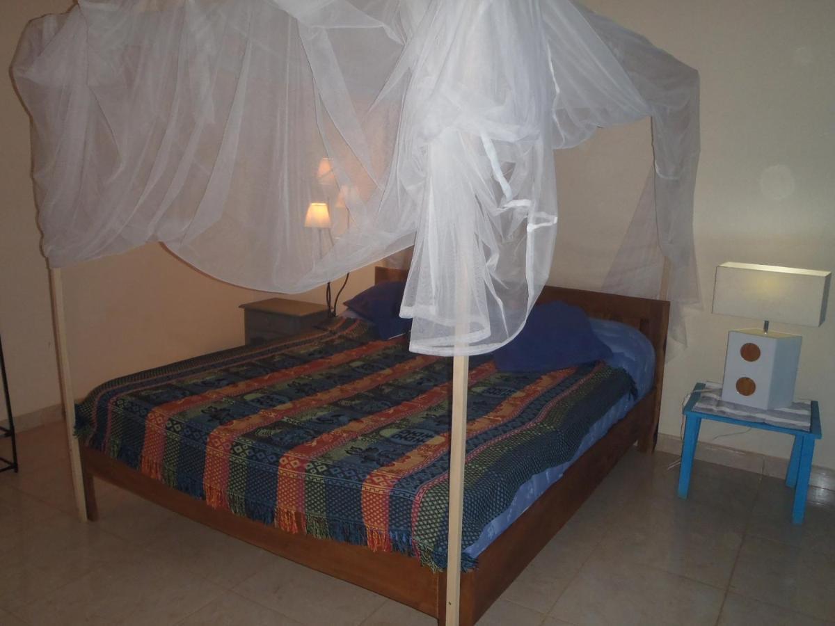 Chez Medzo Et Patou Hotel Popenguine Екстериор снимка