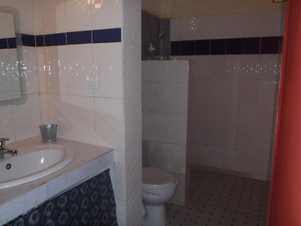 Chez Medzo Et Patou Hotel Popenguine Екстериор снимка